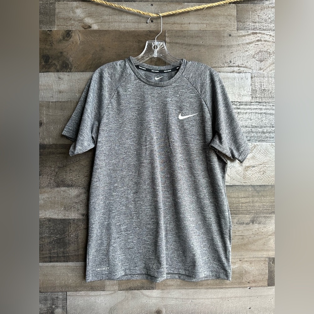 Men’s Nike Swim Dri-Fit Gray UPF 40 T-shirt Size Medium